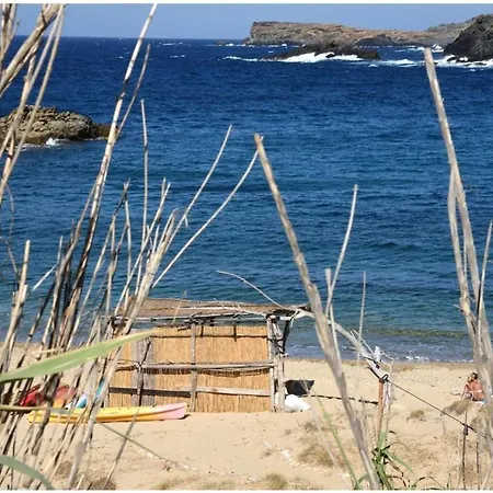 The Mykonian Beachfront Estate 빌라 *